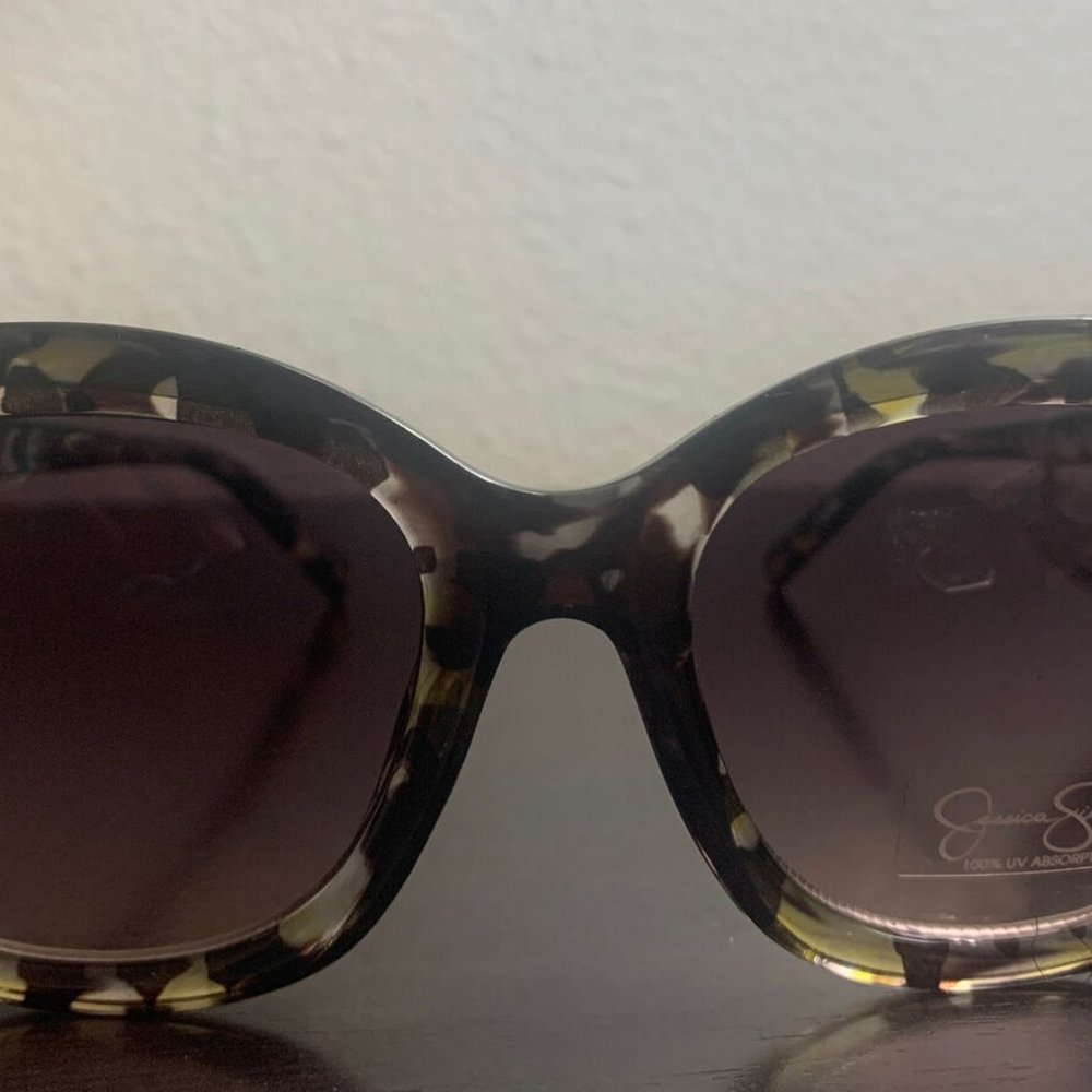 Jessica Simpson Women’s Camouflage Sunglasses